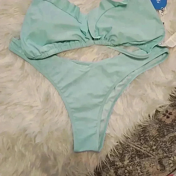 Cupshe Bikini - Picture 2 of 9